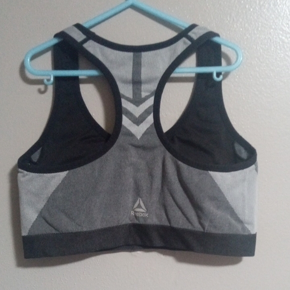 Reebok Charcoal & Black Sports Bra Size Small/Medium - Picture 3 of 3